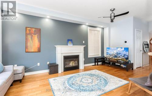 3852 Bloomington Crescent, Mississauga, ON - Indoor Photo Showing Living Room With Fireplace