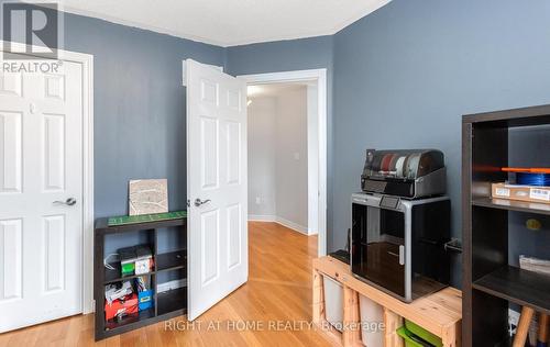 3852 Bloomington Crescent, Mississauga, ON - Indoor