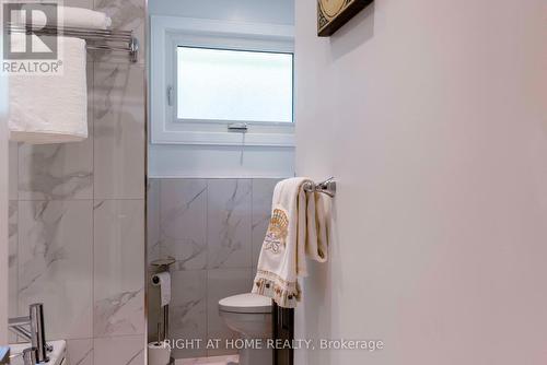 212 Lockhart Drive, St. Catharines, ON - Indoor Photo Showing Bathroom