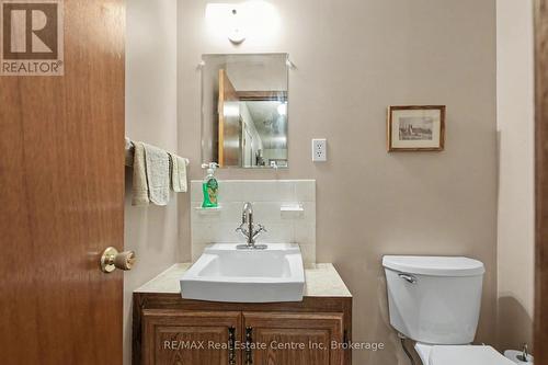 23 Northwood Crescent, Guelph (Willow West/Sugarbush/West Acres), ON - Indoor Photo Showing Bathroom