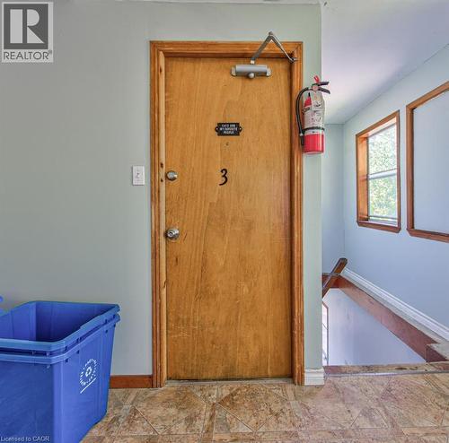 819 Duke Street, Cambridge, ON - Indoor Photo Showing Other Room