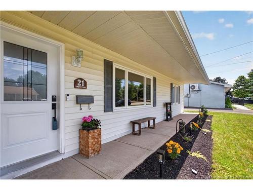 21 Simpson Crt, Riverview, NB 