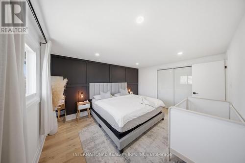 28 Debby Crescent, Brantford, ON - Indoor Photo Showing Bedroom