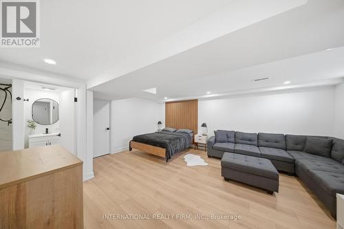 28 Debby Crescent, Brantford, ON - Indoor