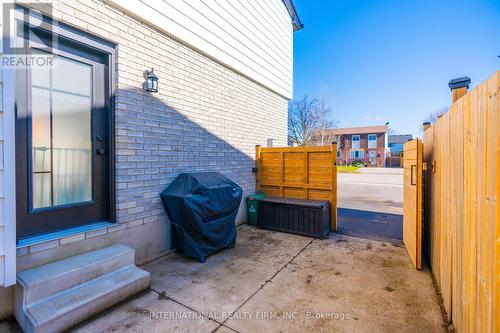 28 Debby Crescent, Brantford, ON - Outdoor With Exterior