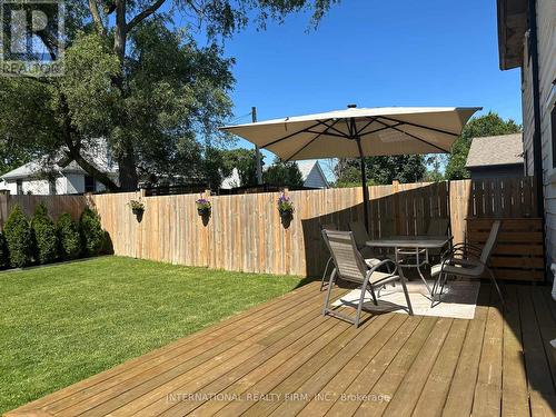 28 Debby Crescent, Brantford, ON - Outdoor With Deck Patio Veranda