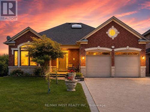 71 GIDLEIGH PARK CRESCENT  Vaughan, ON L4H 1J3