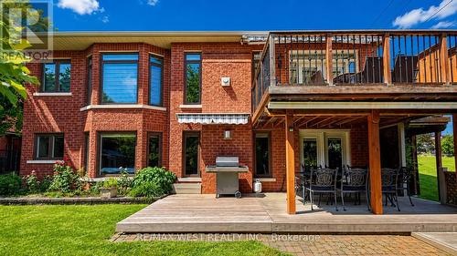 Rare Walkout Lower Level with Conservation Views - 71 Gidleigh Park Crescent, Vaughan, ON - Outdoor With Deck Patio Veranda With Facade