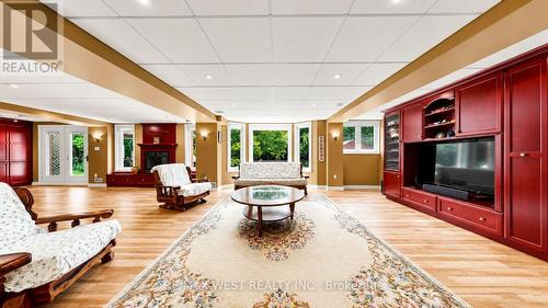 Expansive Recreation Room with Walkout - 71 Gidleigh Park Crescent, Vaughan, ON - Indoor Photo Showing Other Room