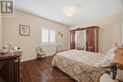 222 Caproni Drive, Vaughan, ON - Indoor Photo Showing Bedroom