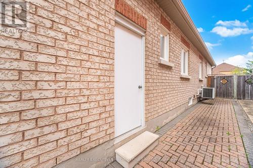 222 Caproni Drive, Vaughan, ON - Outdoor