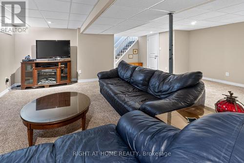 27 Dyer Street, St. Thomas, ON - Indoor