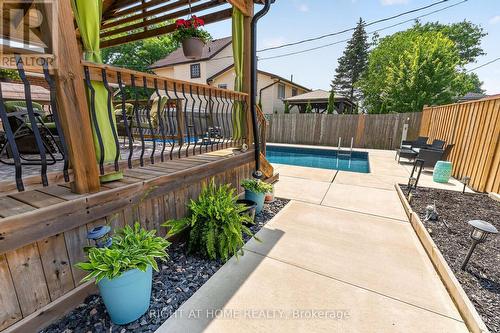 27 Dyer Street, St. Thomas, ON - Outdoor With In Ground Pool