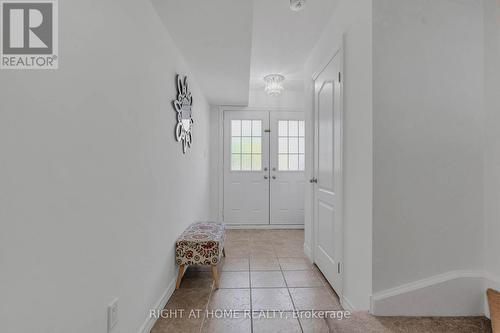 8 Kenridge Terrace, Hamilton, ON - Indoor Photo Showing Other Room