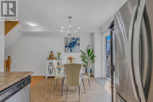 8 Kenridge Terrace, Hamilton, ON - Indoor Photo Showing Kitchen