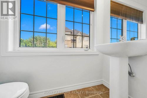 8 Kenridge Terrace, Hamilton, ON - Indoor Photo Showing Bathroom
