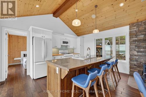 442 Silver Birch Drive, Tiny, ON - Indoor