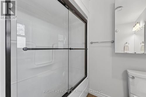 Updated 4 Pc Bath - 442 Silver Birch Drive, Tiny, ON - Indoor Photo Showing Bathroom