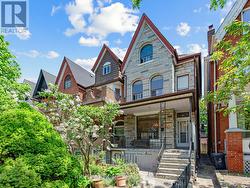 91 BORDEN STREET Toronto, ON M5S 2M8