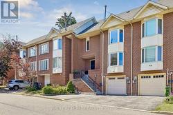 44 PROTEA GARDENS Toronto, ON M2K 2W6