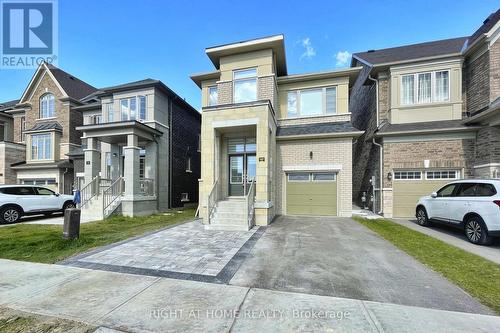60 FALCONRIDGE TERRACE  East Gwillimbury, ON L9N 0R2