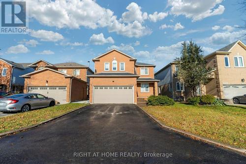 1040 BEAVER VALLEY CRESCENT  Oshawa, ON L1J 8N2