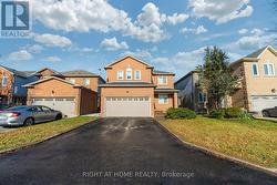 1040 BEAVER VALLEY CRESCENT Oshawa, ON L1J 8N2