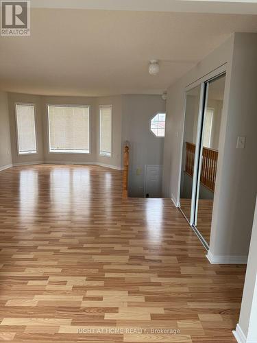 UPPER - 229 DUNSMORE LANE , Barrie, Ontario L4M 7A3 4