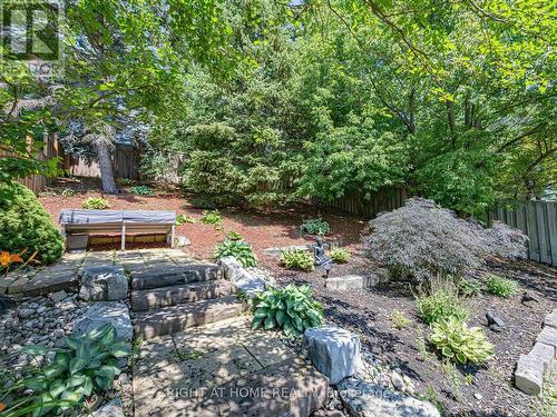 4236 Credit Pointe Drive, Mississauga, ON - Outdoor