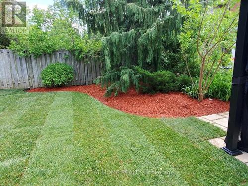 4236 Credit Pointe Drive, Mississauga, ON - Outdoor