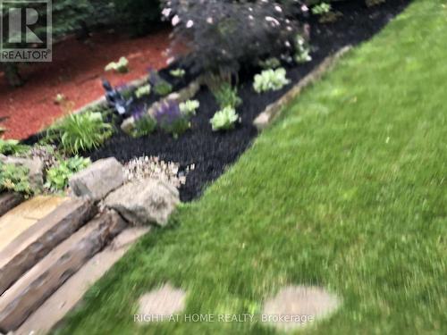 4236 Credit Pointe Drive, Mississauga, ON - Outdoor