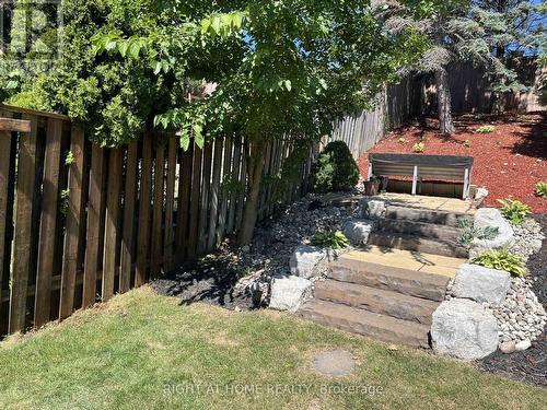 4236 Credit Pointe Drive, Mississauga, ON - Outdoor