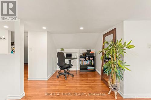 5317 County 9 Road, Clearview, ON - Indoor Photo Showing Other Room