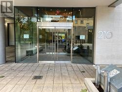 802 - 210 SIMCOE STREET Toronto, ON M5T 0A9