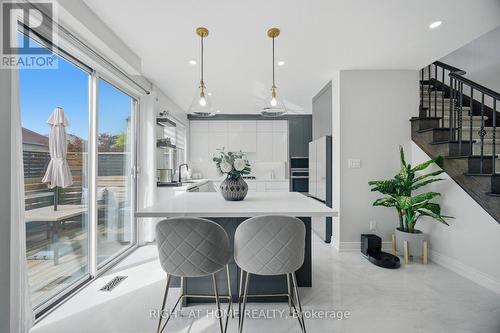 44 Crew Crescent, Vaughan, ON - Indoor Photo Showing Dining Room