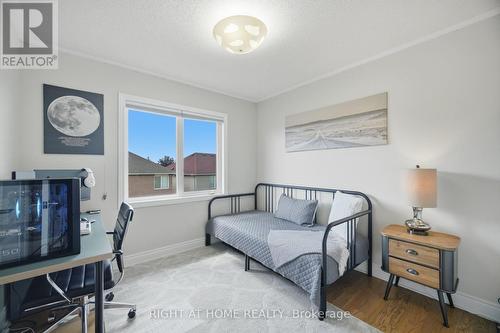 44 Crew Crescent, Vaughan, ON - Indoor Photo Showing Bedroom