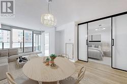 818 - 111 ELIZABETH STREET Toronto, ON M5G 1P7