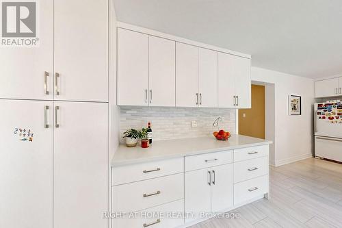 2614 Pollard Drive, Mississauga, ON - Indoor