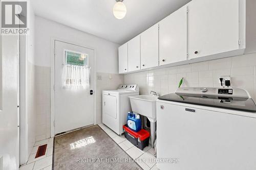 2614 Pollard Drive, Mississauga, ON - Indoor Photo Showing Laundry Room