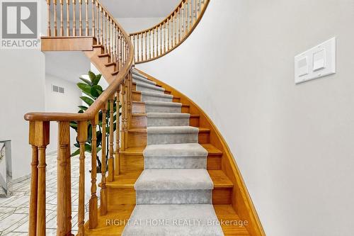 2614 Pollard Drive, Mississauga, ON - Indoor Photo Showing Other Room