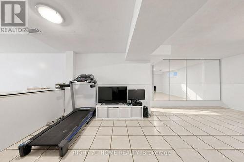 2614 Pollard Drive, Mississauga, ON - Indoor