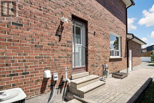 2614 Pollard Drive, Mississauga, ON - Outdoor With Exterior