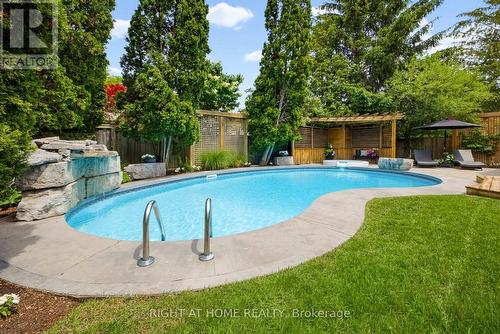 18 Oak Lea Circle, Markham, ON - Outdoor With In Ground Pool With Backyard