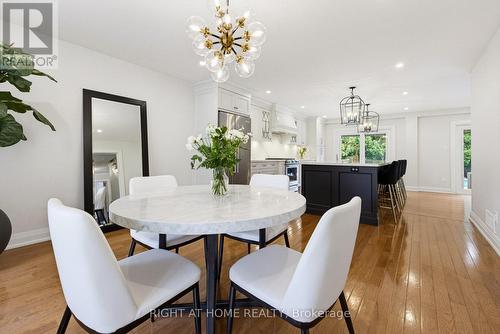 18 Oak Lea Circle, Markham, ON - Indoor Photo Showing Dining Room