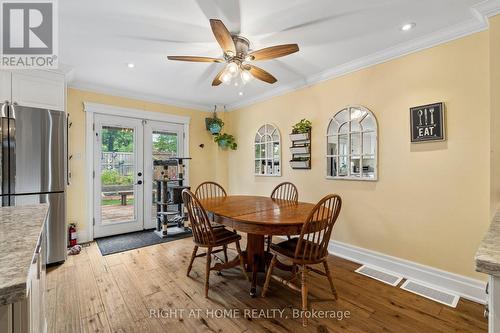 3525 Bertrand Road, Mississauga, ON - Indoor Photo Showing Dining Room