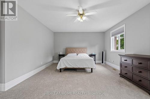 3525 Bertrand Road, Mississauga, ON - Indoor Photo Showing Bedroom