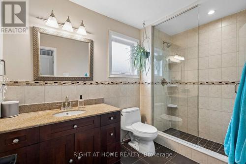 3525 Bertrand Road, Mississauga, ON - Indoor Photo Showing Bathroom