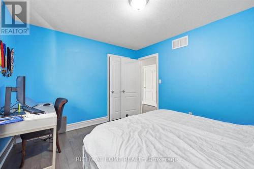 456 Valridge Drive, Hamilton, ON - Indoor Photo Showing Bedroom