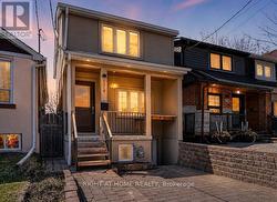 174 ROSETHORN AVENUE Toronto, ON M6N 3L4