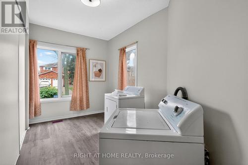 3 Lancashire Road, Markham, ON - Indoor Photo Showing Laundry Room